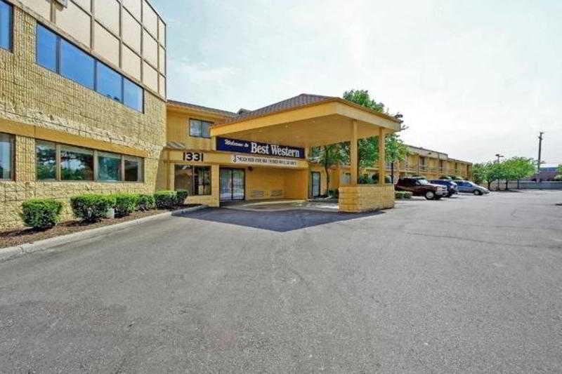 Days Inn & Suites By Wyndham Madison Heights Mi Екстериор снимка